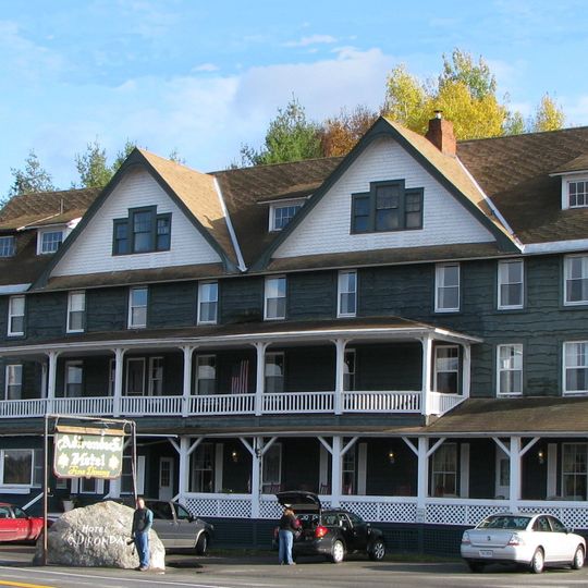 Adirondack Hotel