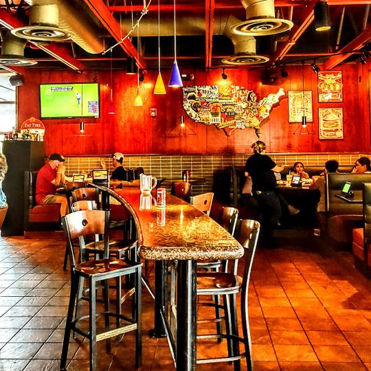 Red Robin Gourmet Burgers and Brews