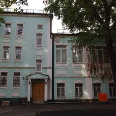 Дом известного графика и театрального художника И.И. Нивинского, который жил и работал здесь в 1912-1933 гг. (Мещанский)