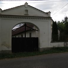 Brána usedlosti čp. 11