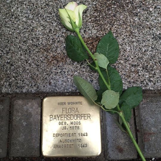 Stolperstein à la mémoire de Flora Bayersdorfer