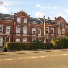 Doppelmietshaus in offener Bebauung, mit Vorgarten Frankenberger Straße 239; 241