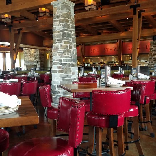 Lazy Dog Restaurant & Bar