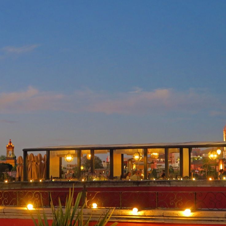 Luna Rooftop Tapas Bar