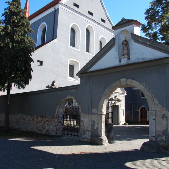 Františkánsky kláštor, kláštor františkánov