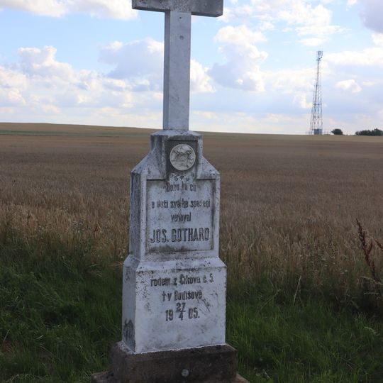 Kříž u silnice 392 u Čikova