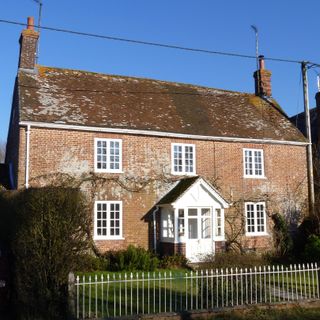Queen Anne's Cottage