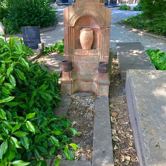 Algemene Begraafplaats, grafmonument voor H.W. Brouwer