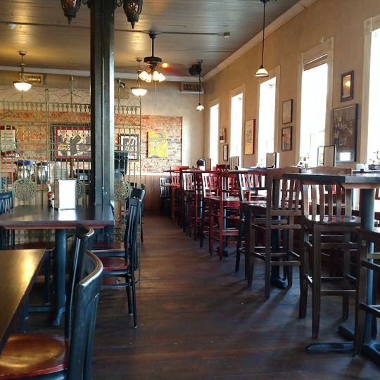 Henry's Louisiana Grill