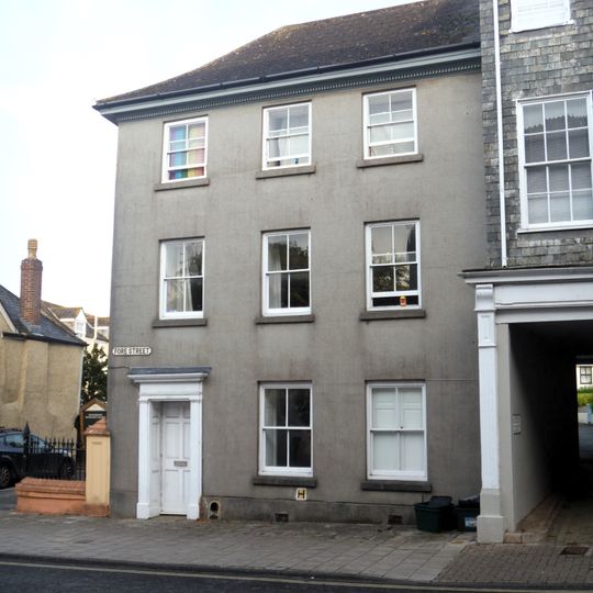 100, Fore Street