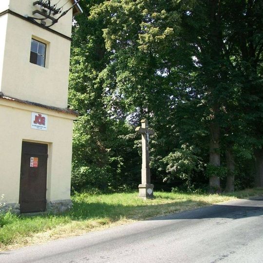 Kříž severně od Drahnětic