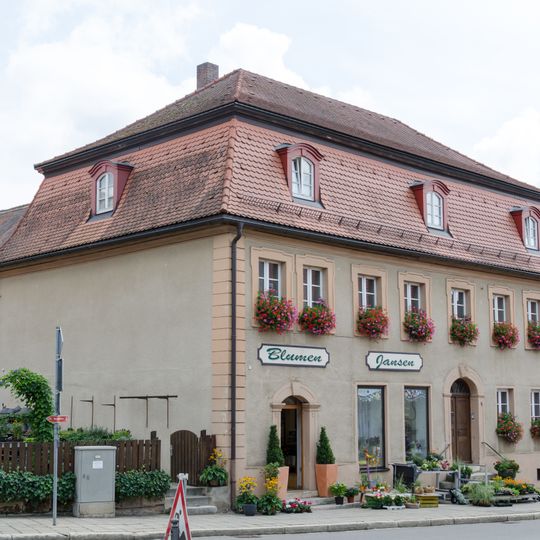 Weißenburger Straße 4