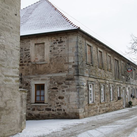 Ehemaliger Gutshof, dann Kaserne