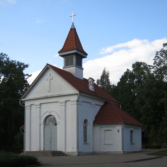 Gulbenes draudzes kapu kapliča