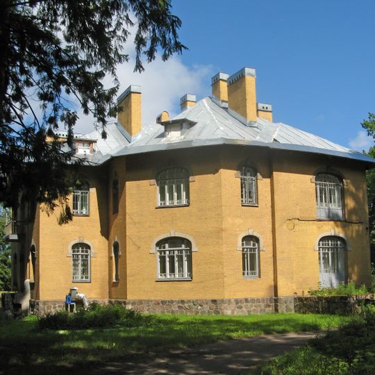 Усадебный дом