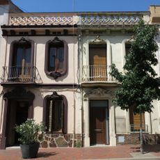 Cases unifamiliars al passeig Anselm Clavé, 80-82