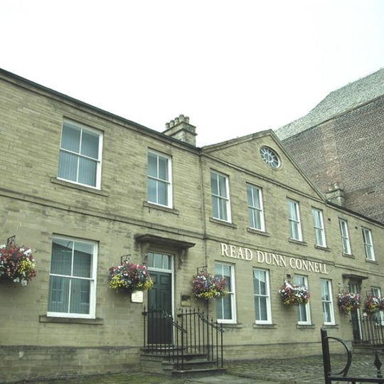 35 And 37, Manor Row