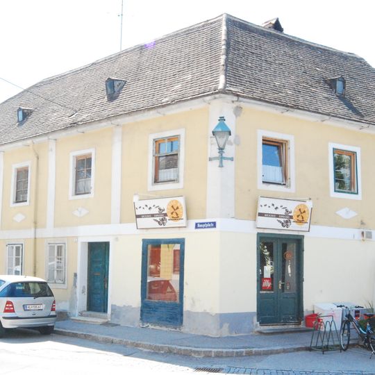 Pulkau Haus Hauptplatz 11