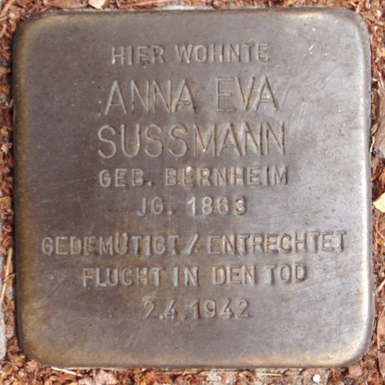 Stolperstein en memoria de Anna Eva Sussmann