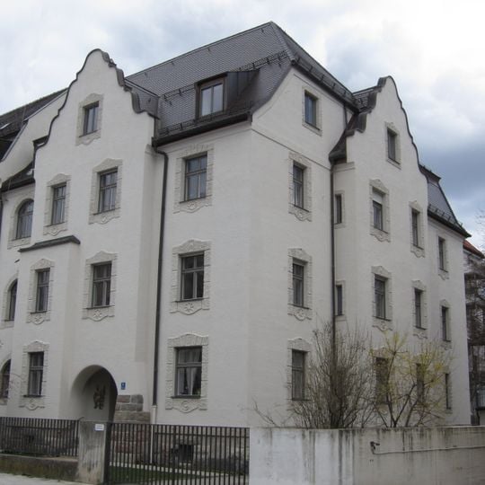 Mietshaus