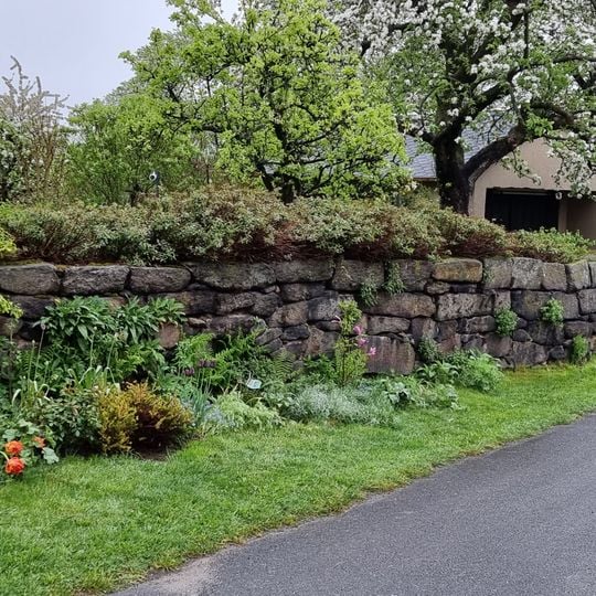 Garteneinfriedungsmauer Döhlen 16