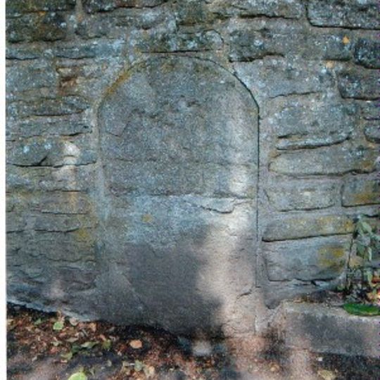 Milestone, Cog Mill Farm, NW of farm