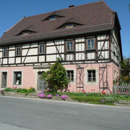 Wohnstallhaus eines Bauernhofes Pirnaer Straße 23