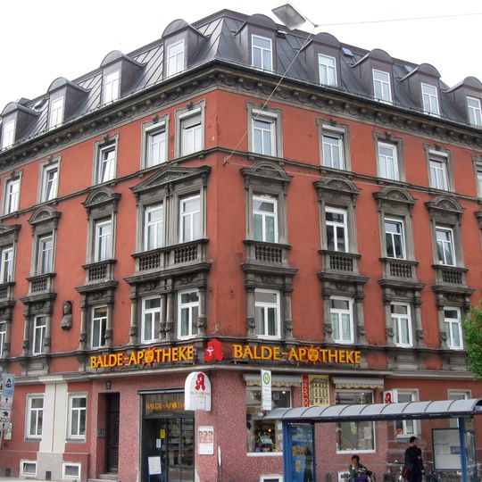 Auenstraße 84