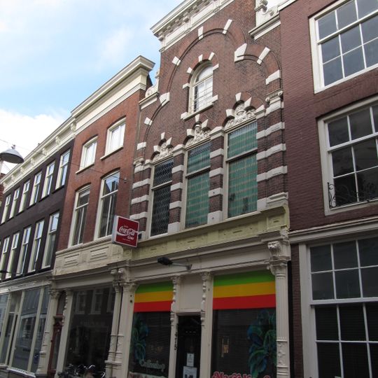 Winkel-woonhuis