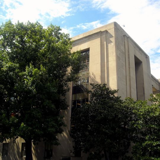 Wilbur J. Cohen Federal Building