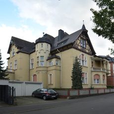 Parkstraße 9