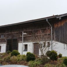 Wolfgang-Wagner-Straße 13