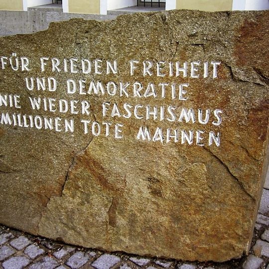 Mahnstein gegen Krieg und Faschismus