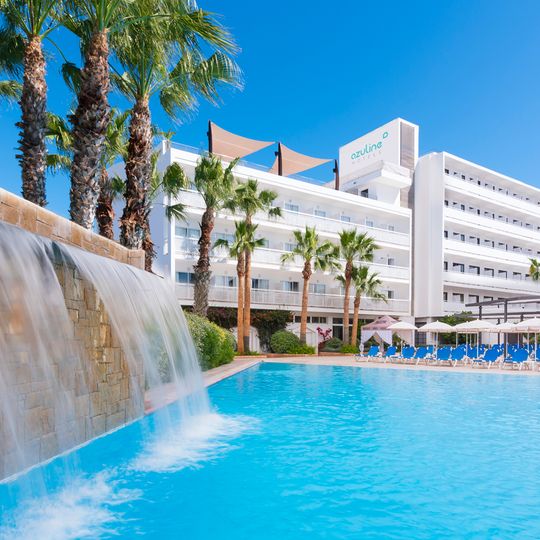 AzuLine Hotel Bergantin