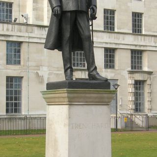 Statue of Hugh Trenchard, 1st Viscount Trenchard