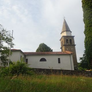 Cerkev sv. Lucije, Plavje