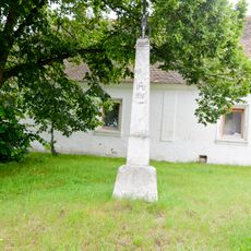 Wayside cross in Maňovice