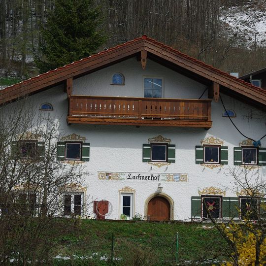 Einfirsthof, sogenannter Lacknerbauer