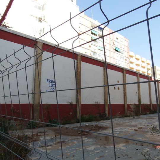 Adjoining Industrial Buildings at 91-93 Port avenue, Valencia