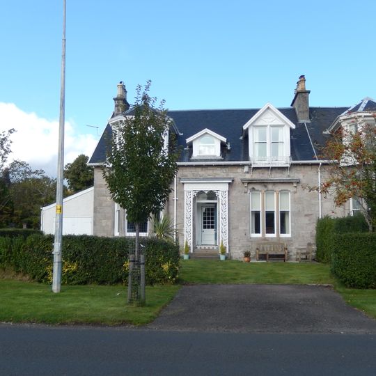 Helensburgh, 76 King Street West