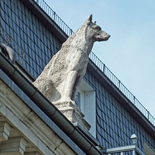 Verwaltungsgebäude Dimitroffstraße 3