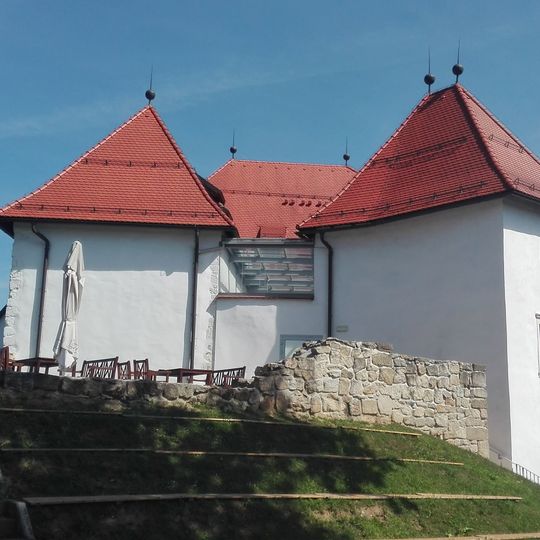 Komenda Castle