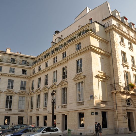 Immeuble, 9, 11 place du Palais-Bourbon, 7 rue de Bourgogne