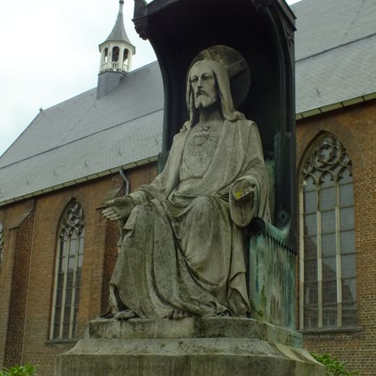 Statue of Sacred Heart of Jesus Christ