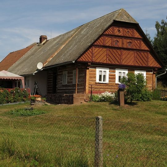 Bývalá kovárna s roubenou stodolou