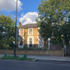 212, Queensbridge Road E2