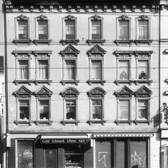 Mietshaus Georg-Schumann-Straße 104