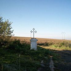 Kříž u Libákovic u rozcestí při cestě do Plevňova