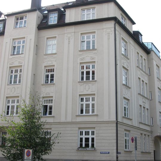 Mietshaus