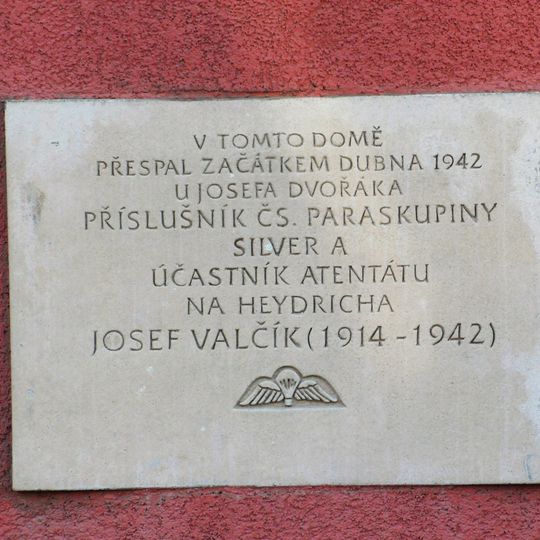 Pamětní deska Josefa Valčíka